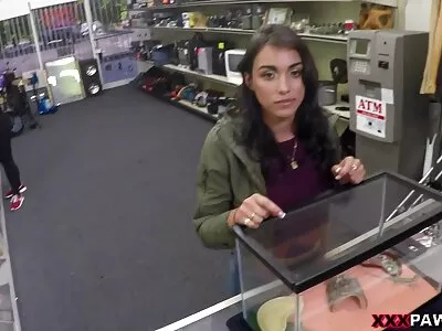 ڈاونورڈ بوٹی ویڈیو (لینا لینڈری)